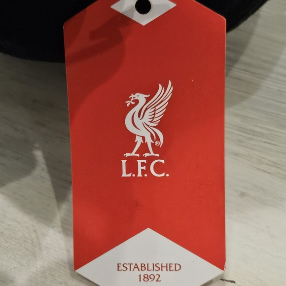 NWT Official Liverpool Football Club Velcro Strap Hat - OSFA - Black - Picture 8 of 8